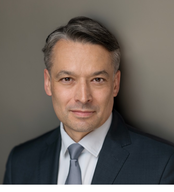 Prof. Bartłomiej Kałużny